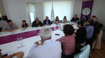 DEM Parti MYK, Hatimoğulları ve Bakırhan başkanlığında görev dağılımını belirledi