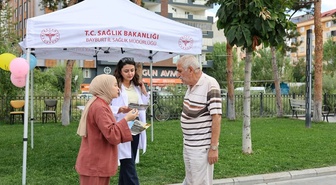 Dünya İntiharı Önleme Günü'nde Bayburt'ta İl Sağlık Müdürlüğü farkındalık standı açtı