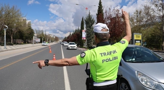 Düzce'de 14-20 Eylül 2026'da 14 bin 695 araç denetlendi, 179'u trafikten men edildi