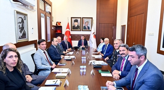 Eskişehir'de Vali Yılmaz başkanlığında üniversite güvenliği toplantısı yapıldı