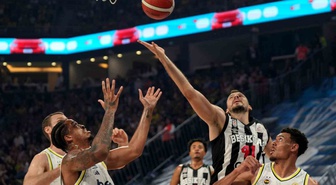 Fenerbahçe ile Beşiktaş yarın 39. Cumhurbaşkanlığı Kupası'nda karşılaşacak