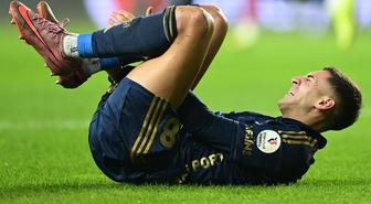 Fenerbahçe'de Mert Müldür ameliyat oldu! İşte sahalardan uzak kalacağı süre