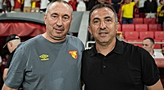 Göztepe, Çaykur Rizespor karşısında ilk yarıyı 1-0 önde tamamladı