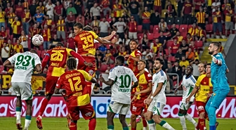 Göztepe evinde Çaykur Rizespor'la 90+2'de penaltıyla berabere kaldı