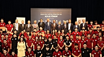 İSOV Dinçkök YTÜ MTAL'in 2026-2027 dönemi açılışında 33 öğrenciye bilgisayar verildi