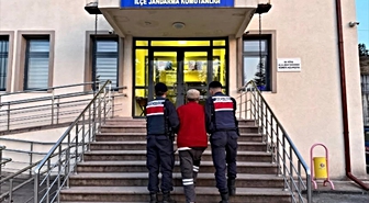 Jandarma, Bolu Mengen'de baba ve oğlunu av tüfeğiyle öldüren zanlıyı ormanda yakaladı