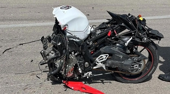 Karaman Ermenek'te sürat motoru bariyerlere çarptı, 2 kişi hayatını kaybetti