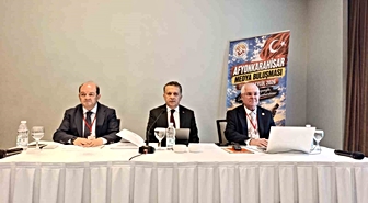 KGK Genel Başkanı Dim, yerel gazete sayısının 400'ün altına indiğini söyledi