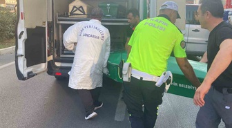 Mersin Erdemli'de tırla çarpışan motosiklet sürücüsü öldü, oğlu yaralandı
