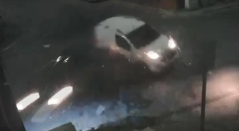 Mersin Tarsus'ta otomobil ile hafif ticari araç çarpıştı, 2 kişi yaralandı