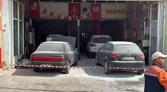 Sivas'ta LPG dönüşüm istasyonunda otomobilin tankı patladı, 5 kişi yaralandı