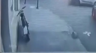 Zeytinburnu'nda elektrikli bisikleti çalan şüpheli güvenlik kamerasına yakalandı