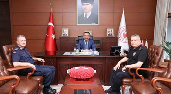 Zonguldak Valisi Hacıbektaşoğlu başkanlığında il geneli asayiş toplantısı yapıldı