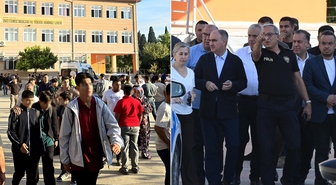 Manisa'da okula silahlı saldırı! 2'si ağır 11 öğrenci yaralandı, 4 kişi gözaltında