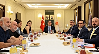 Döne Kaya, Adalet Nöbeti'ni sonlandırdı; X hesabı erişime kapatıldı