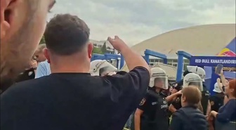 Ege Üniversitesi'nde karar protestosuna polis müdahale etti, 27 öğrenci gözaltında