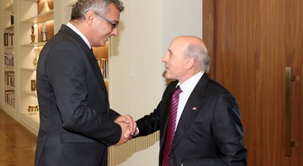 Erhürman, ABD'nin GKRY Büyükelçisi Breslow'a güven önlemlerini anlattı