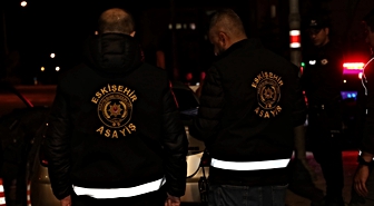 Eskişehir'de 100 polisli trafik denetiminde 13 sürücüye 60 bin 297 lira ceza kesildi