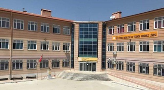 İnci Üzmez kimdir, eşi Niyazi Üzmez kim? İnci Üzmez Mesleki ve Teknik Anadolu Lisesi nerede?