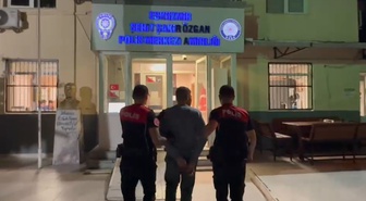 İzmir'de 21 yıl 8 ay 25 gün kesinleşmiş hapis cezası olan cezaevi firarisi yakalandı