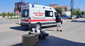 Karaman'da alkollü kamyonet sürücüsü motokuryeyle çarpıştı, 1 kişi yaralandı