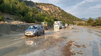 Kastamonu-Sinop kara yolu Hanönü yakınında temizlik sonrası normal akışına döndü