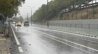 Kocaeli'de sağanak su baskınlarına yol açtı! Valilik uyardı: Yağış çarşamba akşamına kadar sürecek