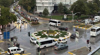 Meteoroloji uyarısının ardından Edirne'de sağanak günlük yaşamı etkiledi
