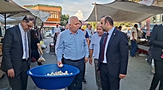 Osmaniye'de pazar esnafı YENİ Parti milletvekillerine 'Bıçak kemiğe dayandı' dedi