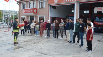 Samsun Havza'da 112 Acil Sağlık ekiplerine yangın tüpü kullanımı uygulamalı anlatıldı