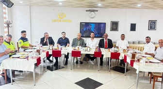 Sinop Boyabat'ta servis ve toplu taşıma sürücülerine trafik güvenliği eğitimi verildi