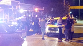 Tekirdağ Muratlı'da traktörüyle kaçan sürücü polis aracına çarpınca gözaltına alındı