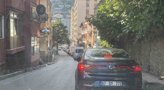 Zonguldak'ta Soğuksu mevkisinde trafik akışı zaman zaman durma noktasına geldi