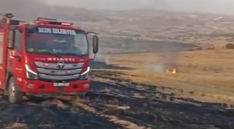Adıyaman Besni'de anız yangını itfaiyenin müdahalesiyle kontrol altına alındı