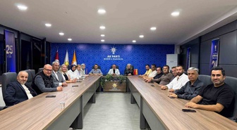 AK Parti Bilecik'te yürütme kurulu toplantısı Serkan Yıldırım başkanlığında yapıldı
