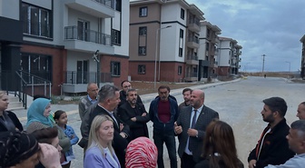 AK Parti Tekirdağ Milletvekili Özcan, Muratlı'da vatandaşların taleplerini dinledi