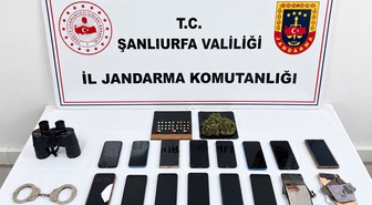 Akçakale'de 5 milyon 500 bin TL dolandıran 3 zanlı dronla mısır tarlasında yakalandı