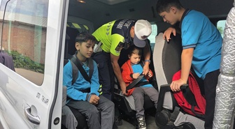 Amasya Merzifon'da jandarma, okul servislerini denetleyip sürücüleri uyardı