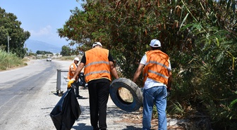 Anamur'da hükümlüler sahil ve okullarda temizlik yaptı