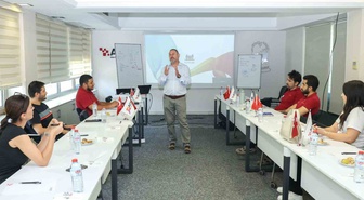 AOSB Akademi, sanayici ve çalışanlara yönetim ve dönüşüm eğitimleri düzenledi
