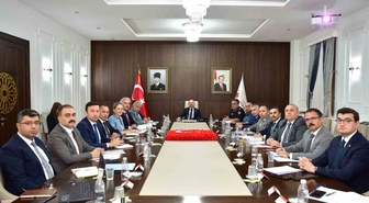 Aydın'da okul güvenliği için valilikte değerlendirme toplantısı yapıldı