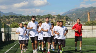 Aydınspor şampiyonluk hedefiyle ilk antrenmanını yaptı, Kuşadasıspor'u konuk edecek
