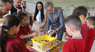 Bayburt'ta köy okulu öğrencileri yapay zeka ve deney atölyelerine katıldı