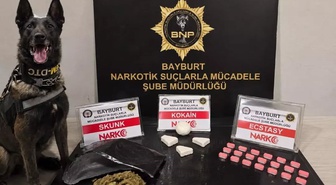 Bayburt'ta uyuşturucu operasyonunda şüpheli tutuklandı, 20 ekstazi hap ele geçirildi