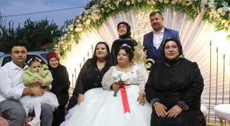 Gelinin attığı buketi yakalamıştı! Down sendromlu Elif için Burdur'da düğün kuruldu, ilk dansını babasıyla yaptı