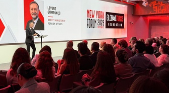 Gümrükçü New York'ta Global Turks etkinliğinde ABD'deki Türk vatandaşlarıyla buluştu