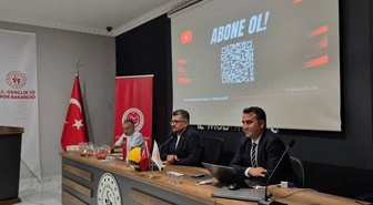 Kayseri'de voleybolda yeni oyun kuralları anlatıldı, altyapı kura çekimleri yapıldı