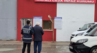 Kocaeli Derince'de 26 farklı suçtan 50 yıl 3 ay hapis cezası olan M.Y. yakalandı