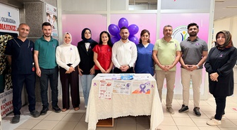 Kozluk Devlet Hastanesinde alzheimer standına Başhekim Dr. Fırat Güneş destek verdi