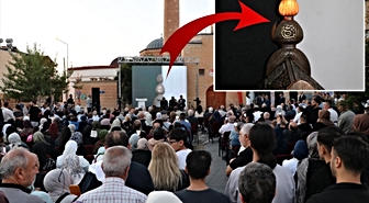 Siirt Tillo'da güneşin ilk ışınları 262 yıl önceki düzenekle türbeye ulaştı